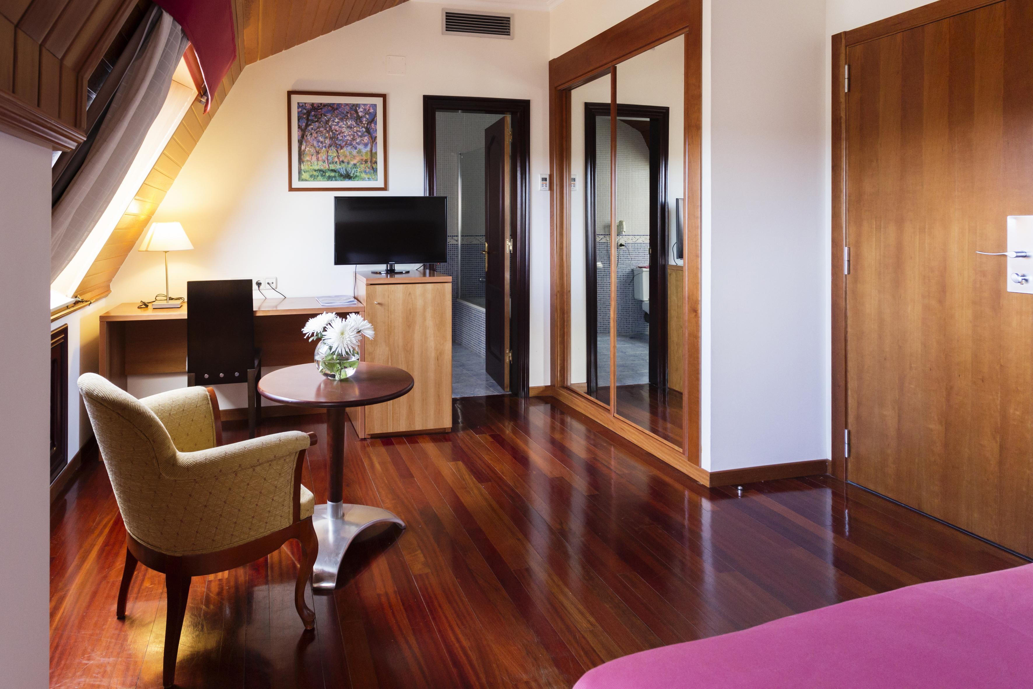 Hotel Valencia Ferrol Exterior photo