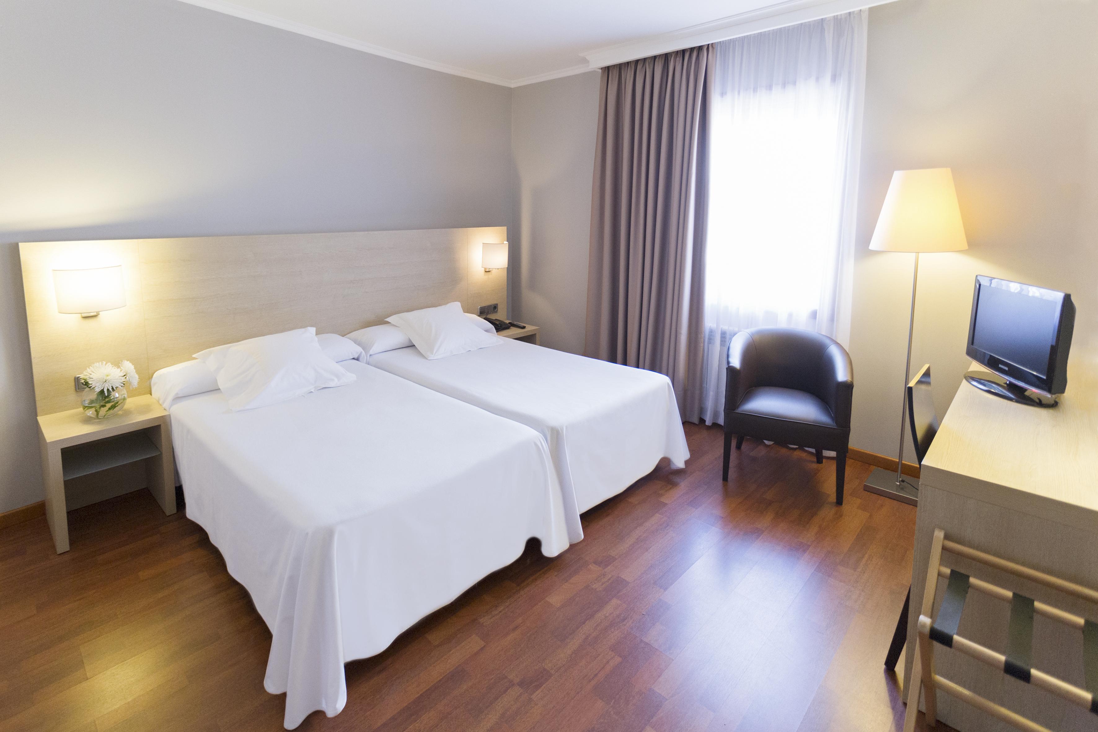 Hotel Valencia Ferrol Exterior photo