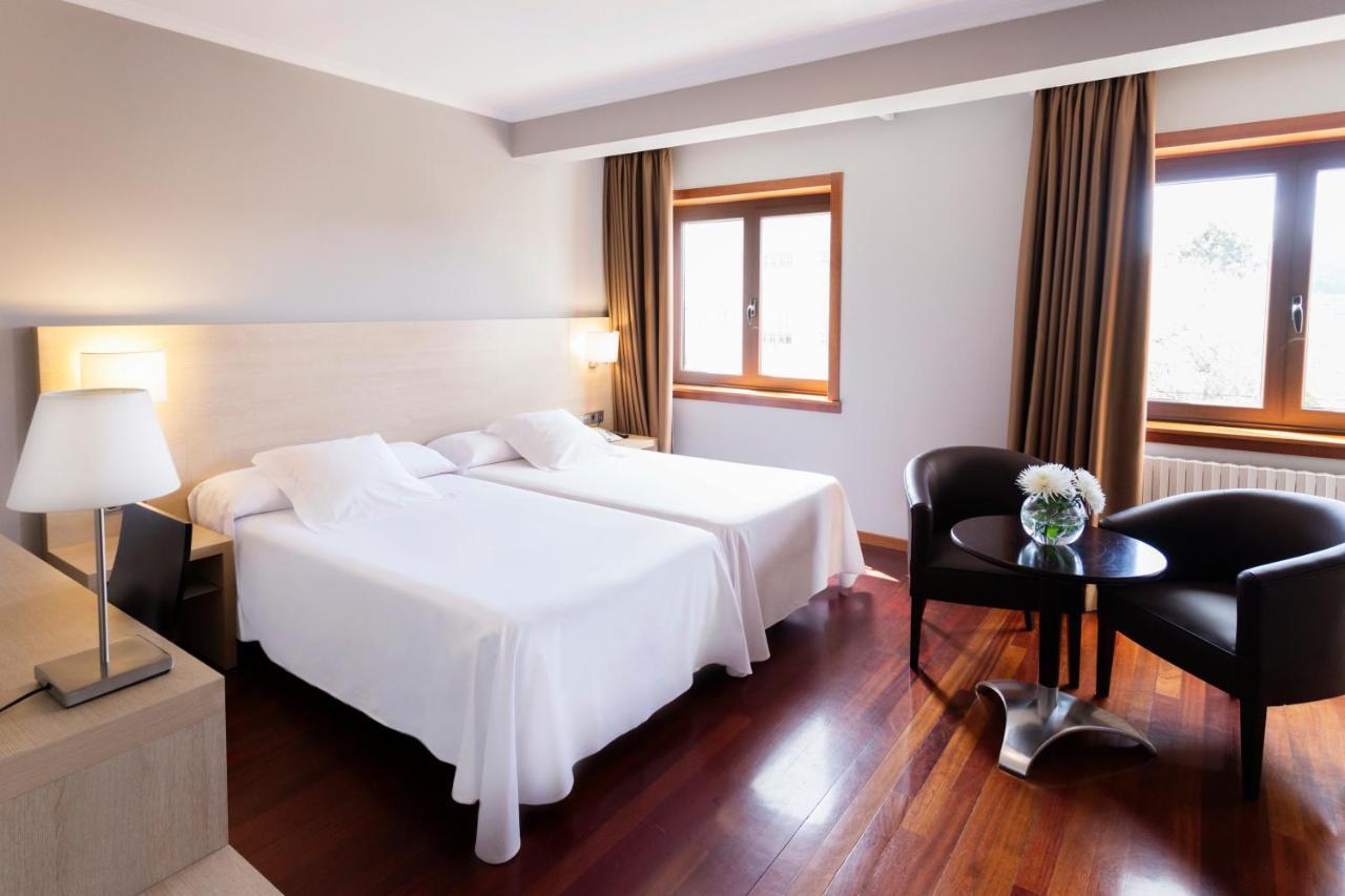 Hotel Valencia Ferrol Exterior photo